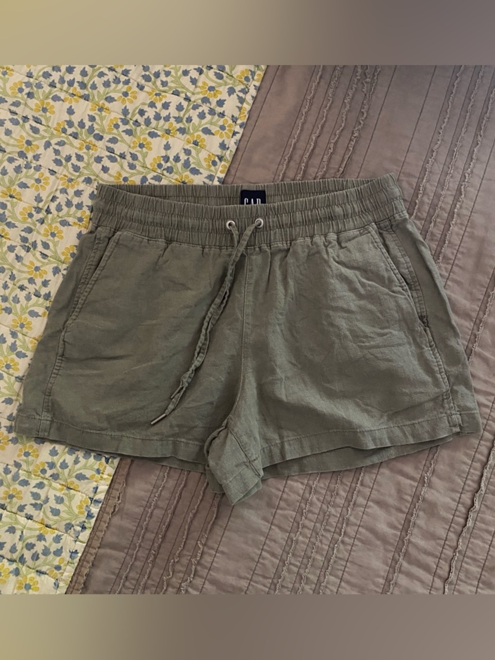 GAP - Olive Green Drawstring Women’s Shorts